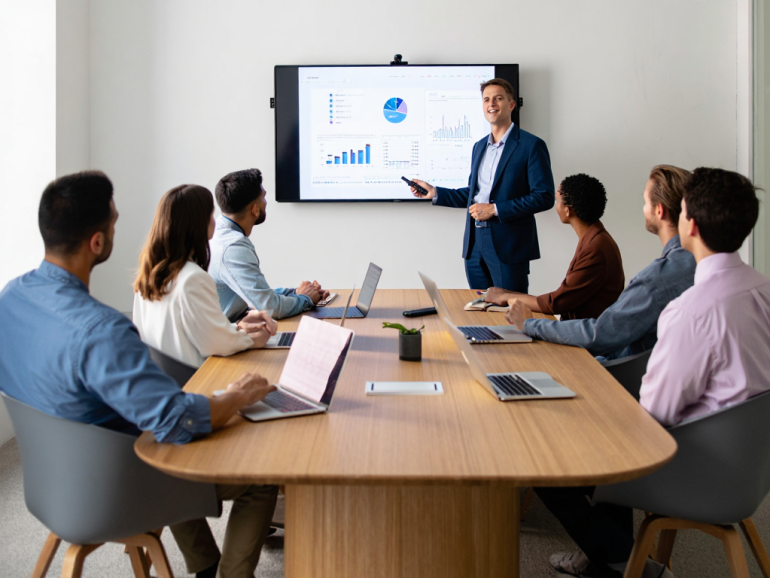 Financial Controllers in Law Firms: Sector-Specific Considerations