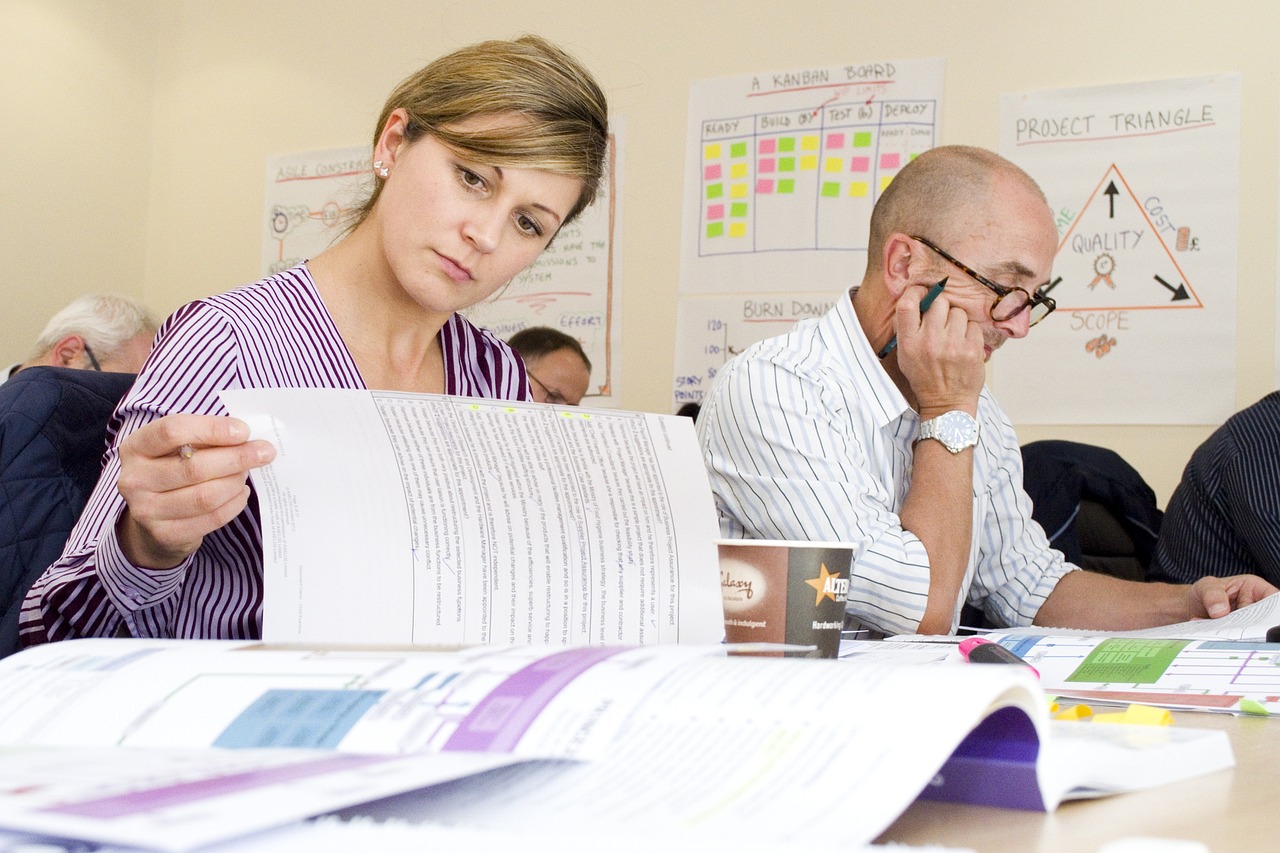 Recruiting in a Recession: Why Hiring a Strategic Financial Controller Can Save Your Business