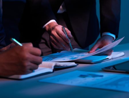 Financial Reporting Red Flags Investors Notice First