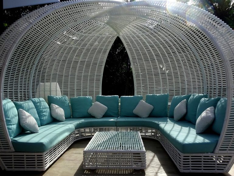 The Rise of Rattan Furniture: A Sustainable Choice for Modern Homes